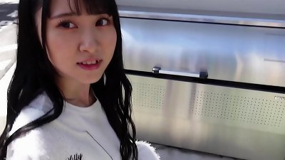 Part 1 [If she gazes at you, you'll get a brain bug! PJs that exceed idol's level] A appointment with a transparent female and an adult ant's daddy!