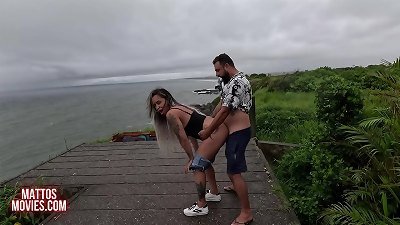 Mattos couple adventure - Whoredom on the beach: Anne's big ass, wet nail and surprise cum shot